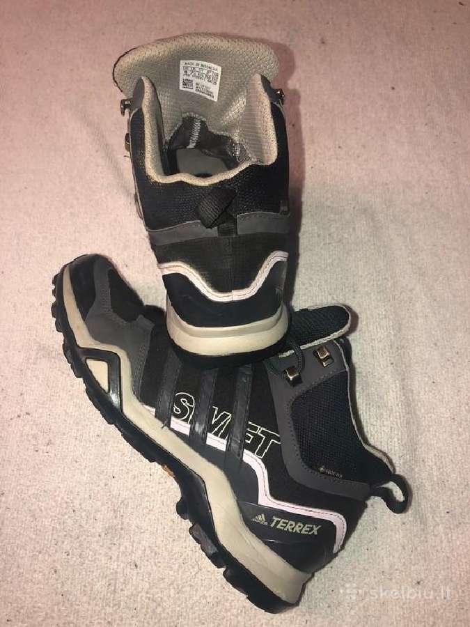 Adidas kedai - nuotraukos Nr. 6