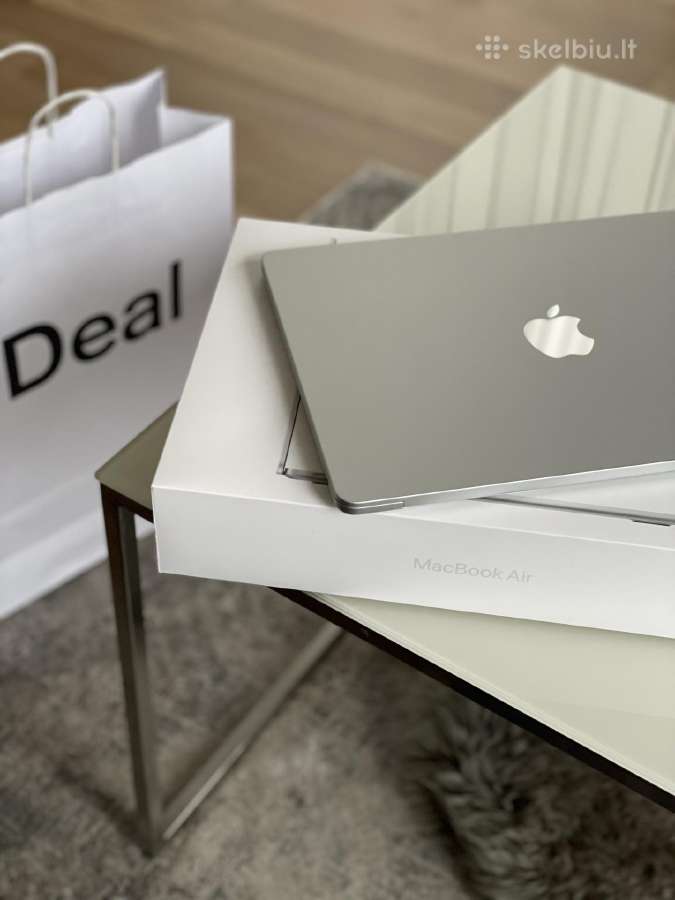 MacBook Air M2