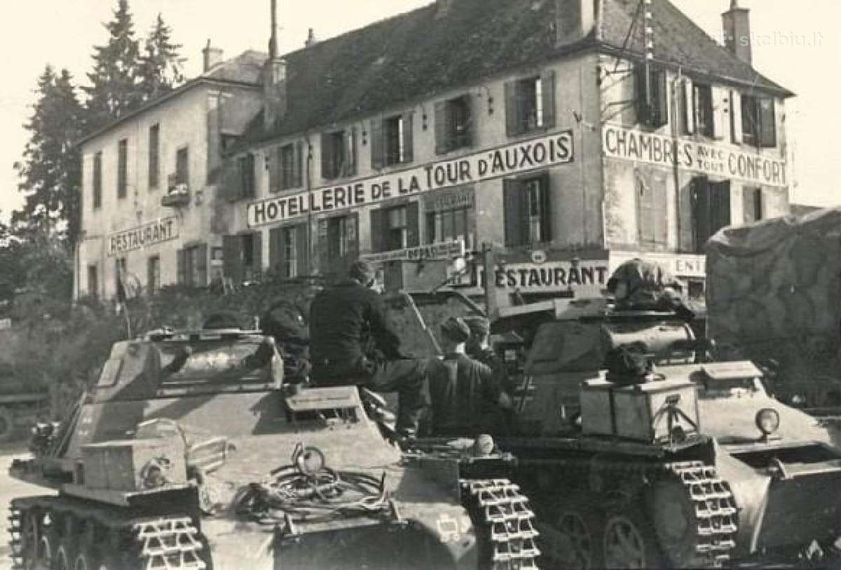 Maždaug 100 istorinių nuotraukų – Antrasis pasauli - nuotraukos Nr. 6