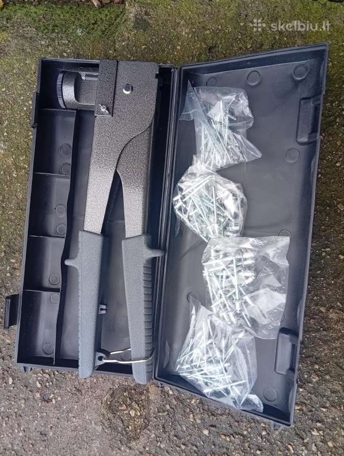 Kniediklio rinkinys su kniedėmis naujas