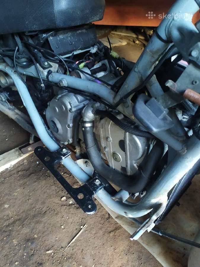 Suzuki burgman 650 ir400 dalimis 650 variklį 45tkm - nuotraukos Nr. 2
