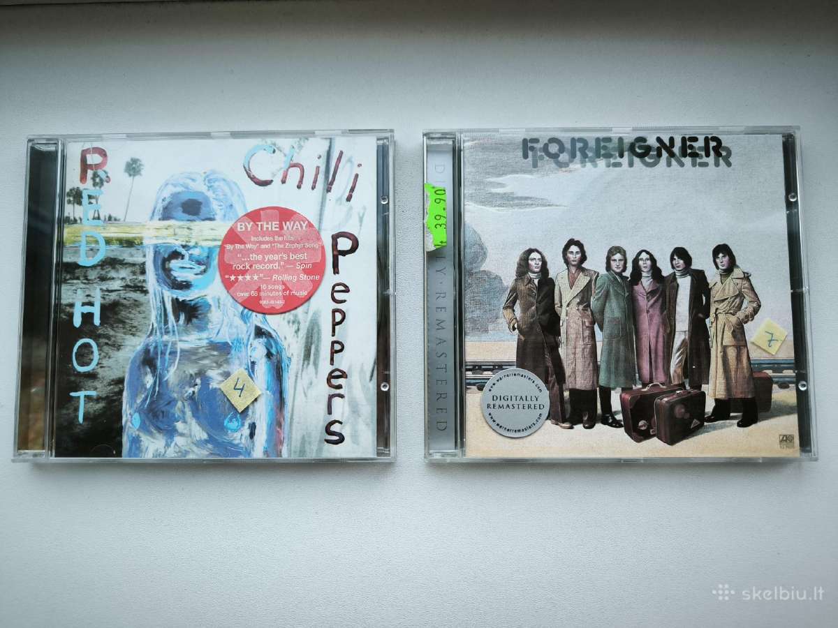 Red Hot Chili Peppers, Foreigner