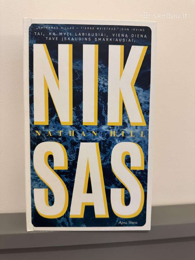 Nathan Hill “niksas