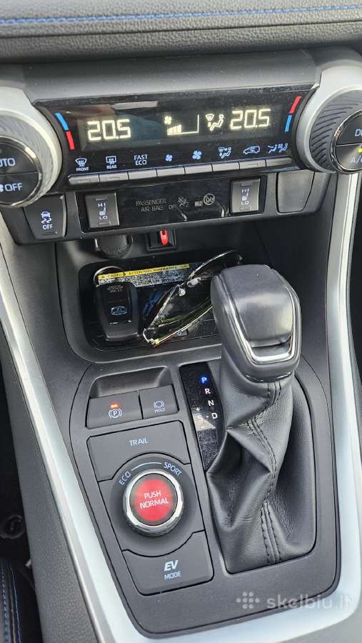 Puikios būklės Toyota Rav4 - nuotraukos Nr. 36