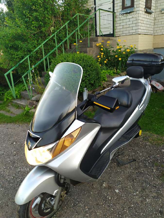 Suzuki burgman 650 ir400 dalimis 650 variklį 45tkm - nuotraukos Nr. 12