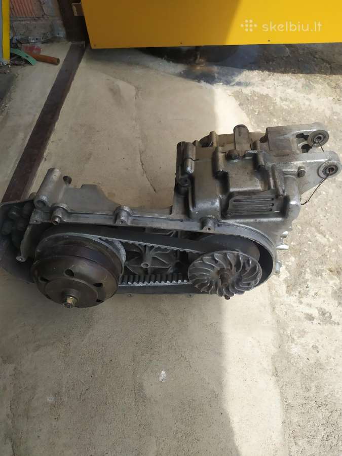 Suzuki burgman 650 ir400 dalimis 650 variklį 45tkm - nuotraukos Nr. 25