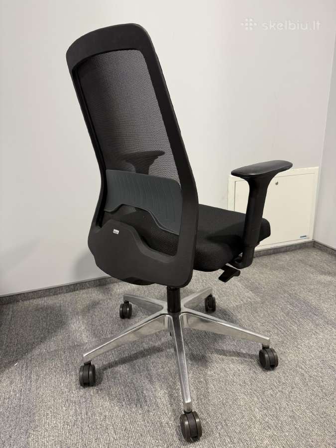 Interstuhl Everyis1