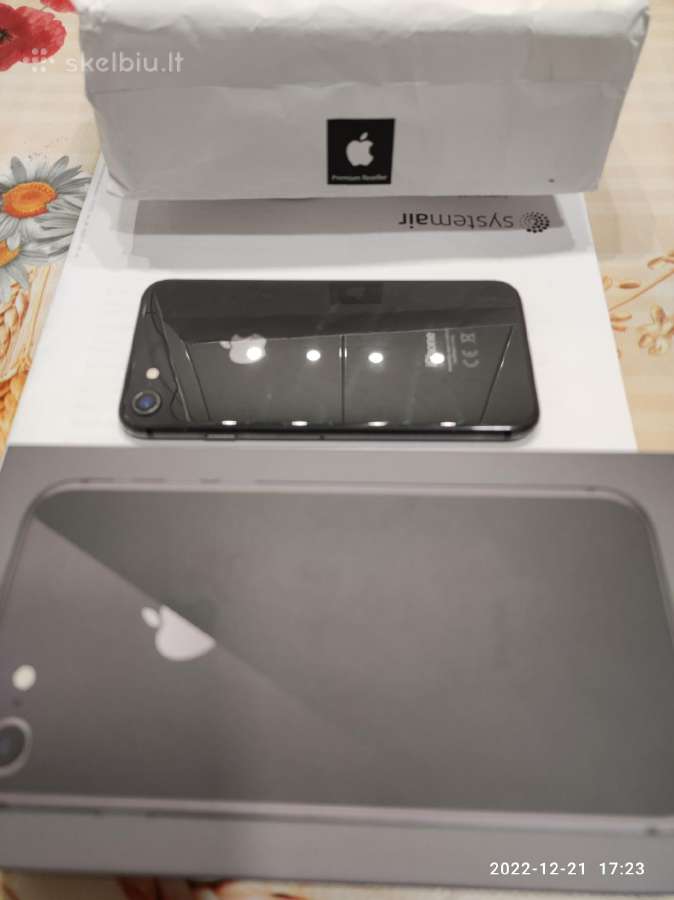 iPhone 8 64gb space gray