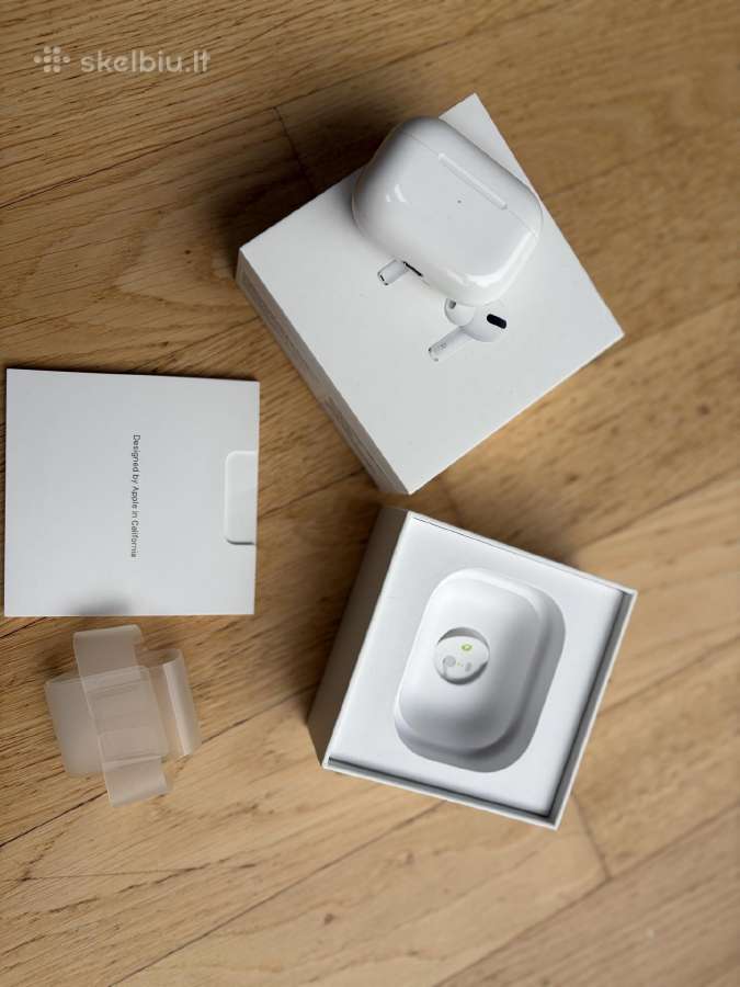 Airpods Pro 1 gen, su Lightning.