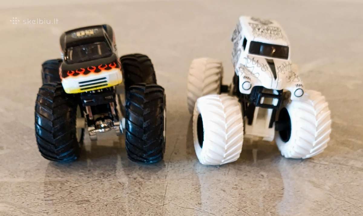 "Monster Jam" monster truck 1:64
