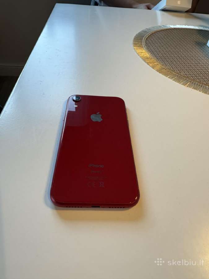 iPhone Xr red