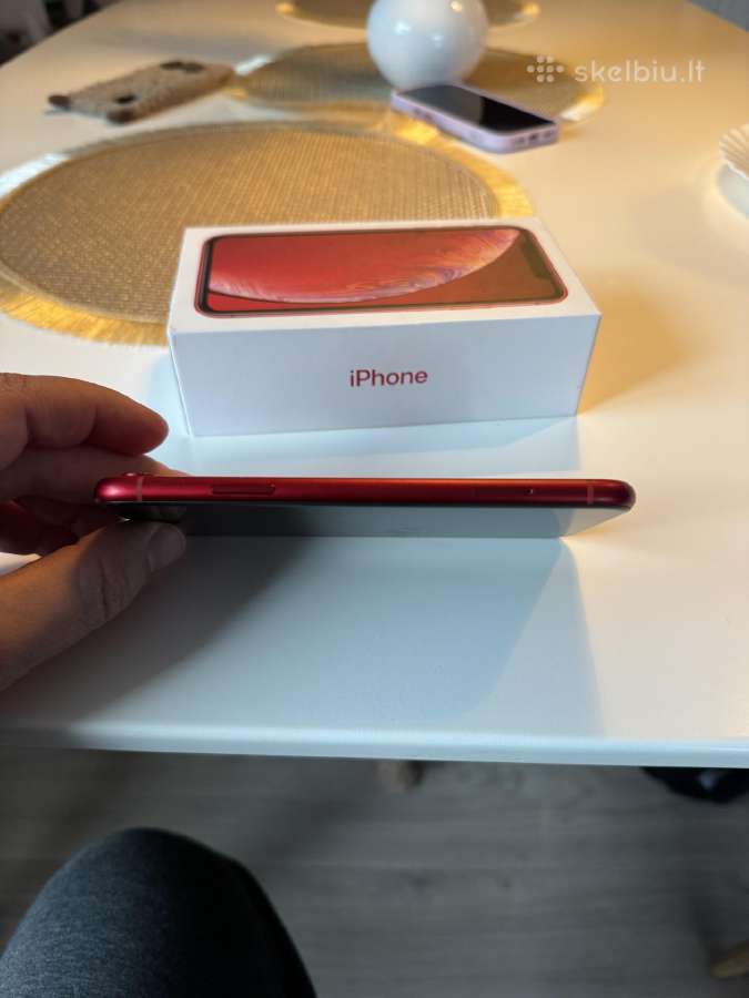 iPhone Xr red - nuotraukos Nr. 4
