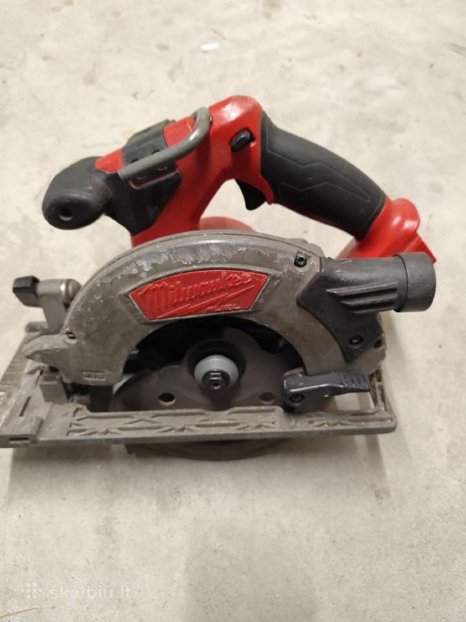 Milwaukee kreiziukas 18v.