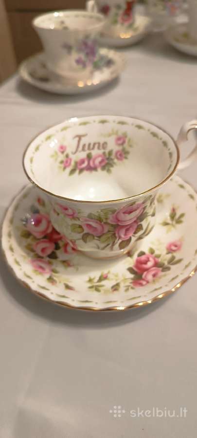 Royal Albert "Flower off the month" komplektai - nuotraukos Nr. 10