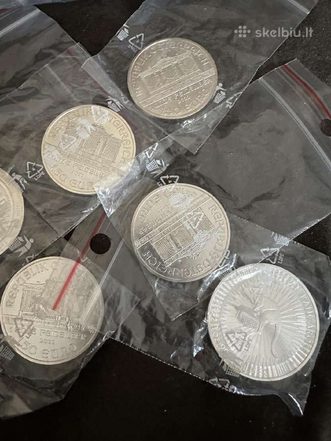 Parduodamos sidabrinės 1 oz (31,1 g) investicinės