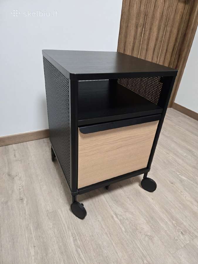 Ikea spintelė su ratukais