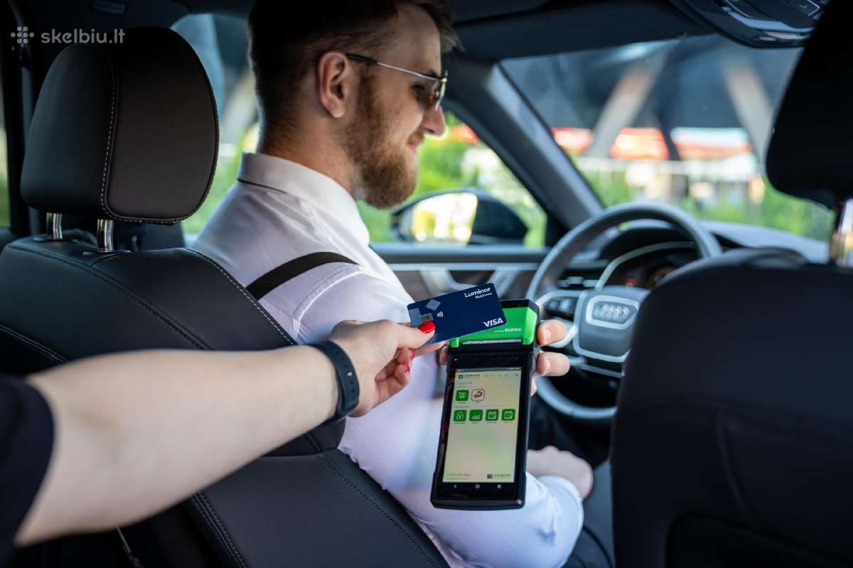 Prabangių automobilių nuoma su vairuotoju - nuotraukos Nr. 2