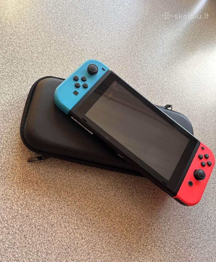 Nintendo Switch su pilnu komplektu (kaip naujas)
