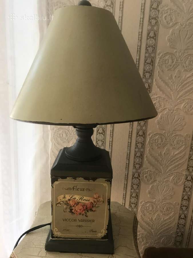 Pastatomi šviestuvai - nuotraukos Nr. 3