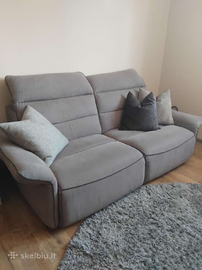 Sofa su elektriniais reklaineriais