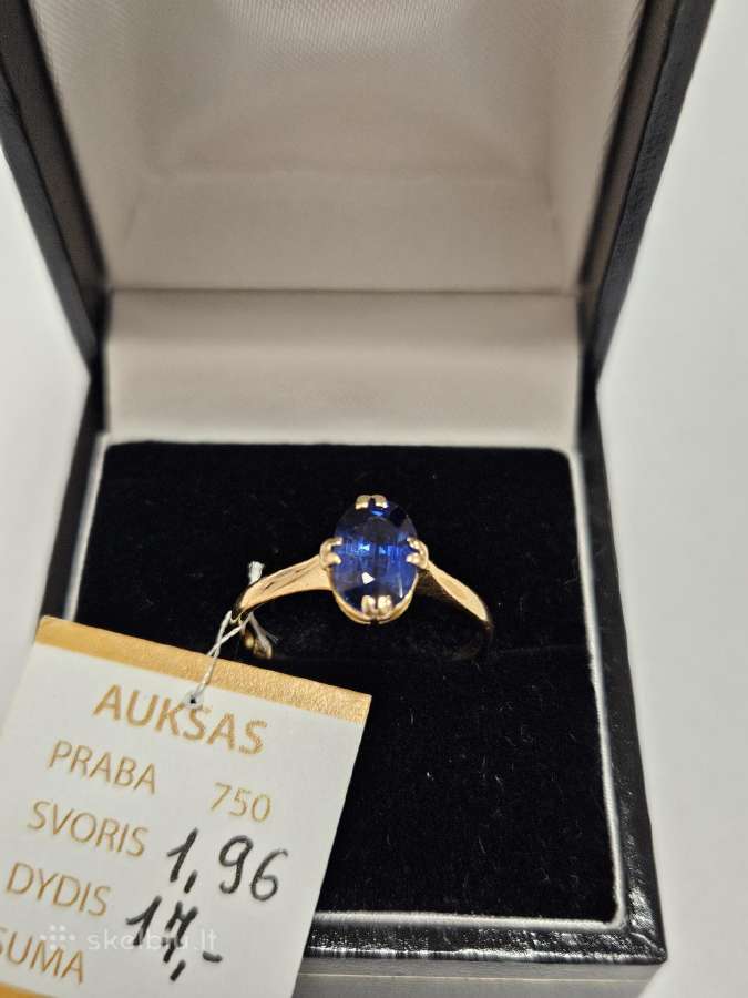 Auksinis žiedas - 245 Eur.