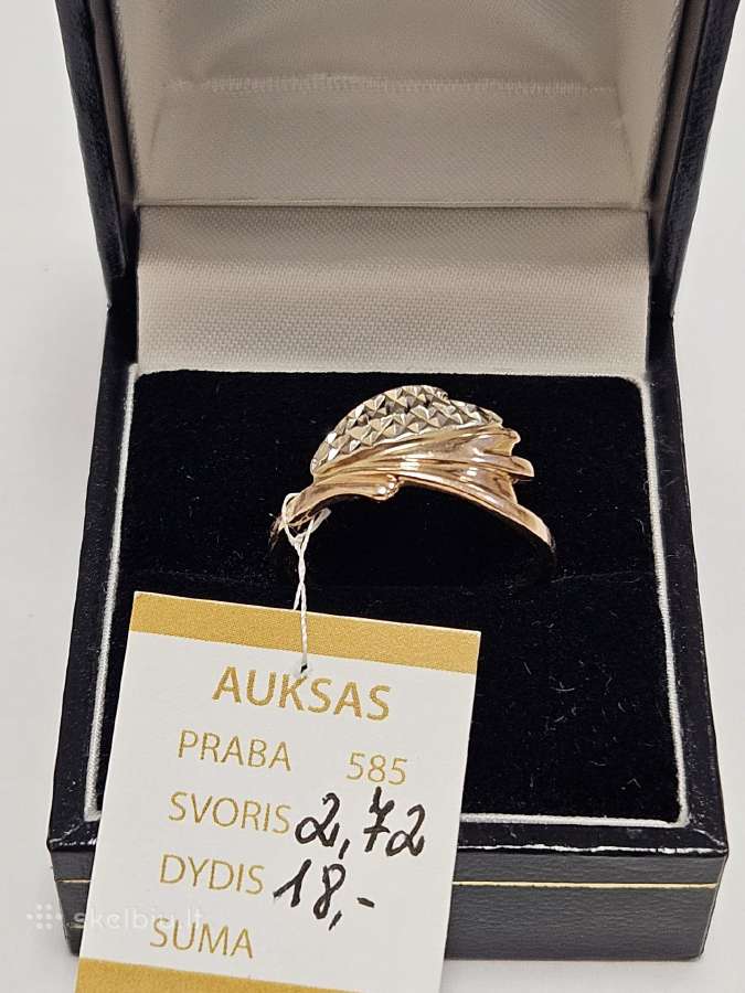 Auksinis žiedas - 269 Eur.