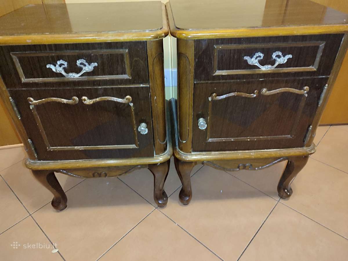Dvi vintažinės spintelės