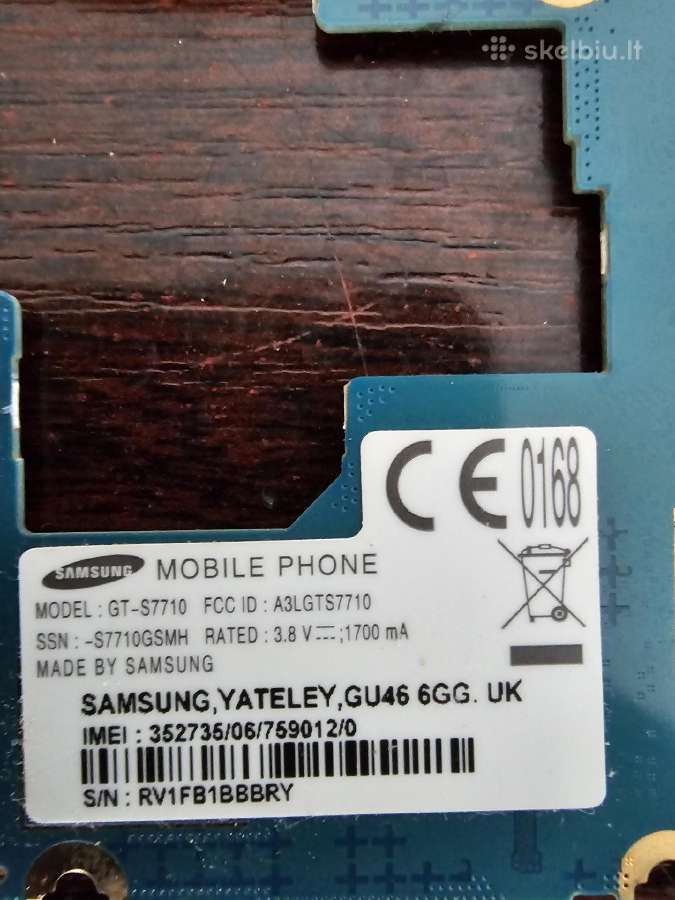 Telefonu plokstės ir baterijos