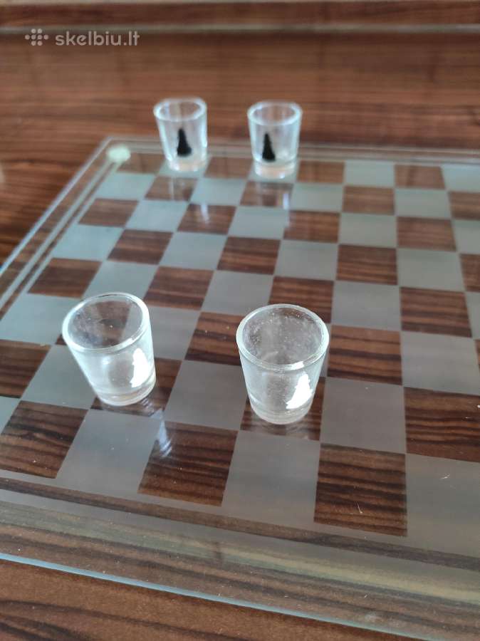 Taurelių rinkinys su šachmatų lenta - nuotraukos Nr. 2