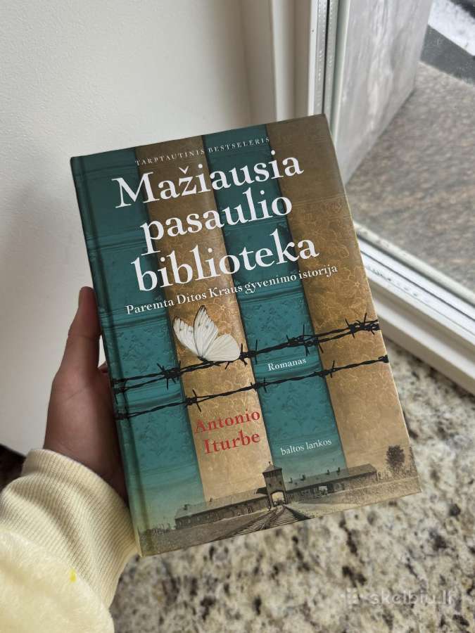 Mažiausia pasaulio biblioteka Antonio Iturbe