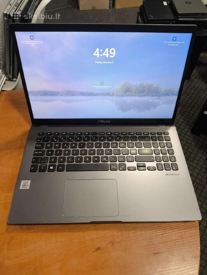 15.6 Fhd i3-1005g1 8gb 256gb SSD 33%