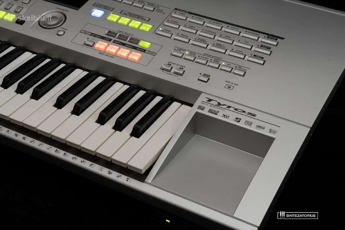 Yamaha Tyros (1st gen) sintezatorius - nuotraukos Nr. 5