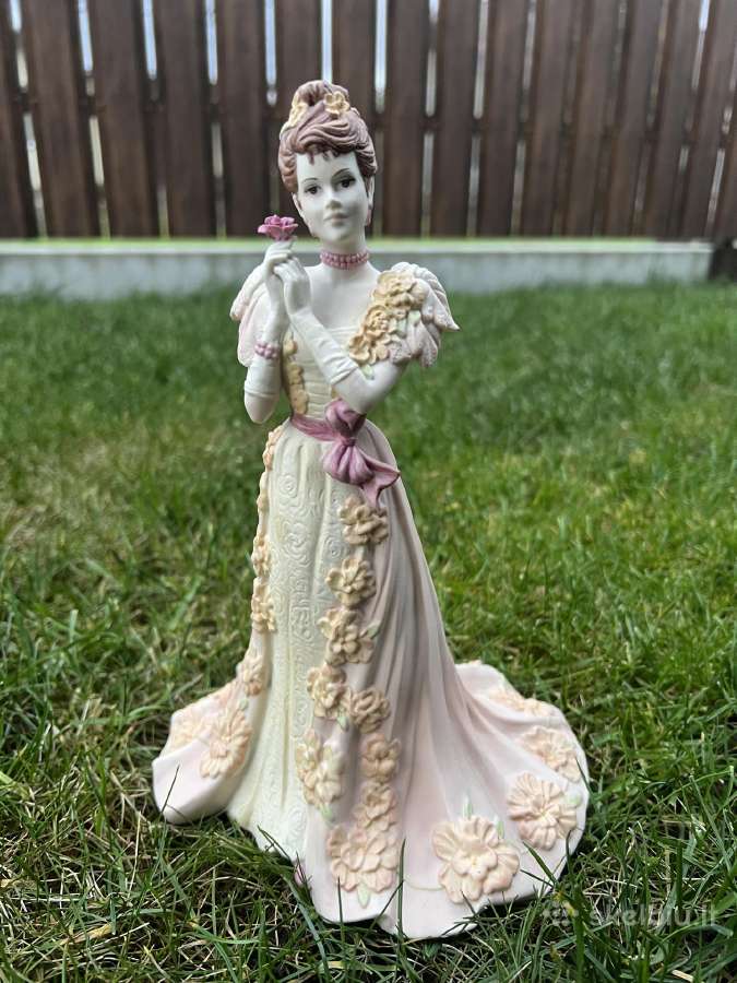 Coalport porceliano dama
