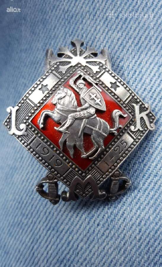 Kolekcijai perku senus daiktus, knygas, ženkliukus