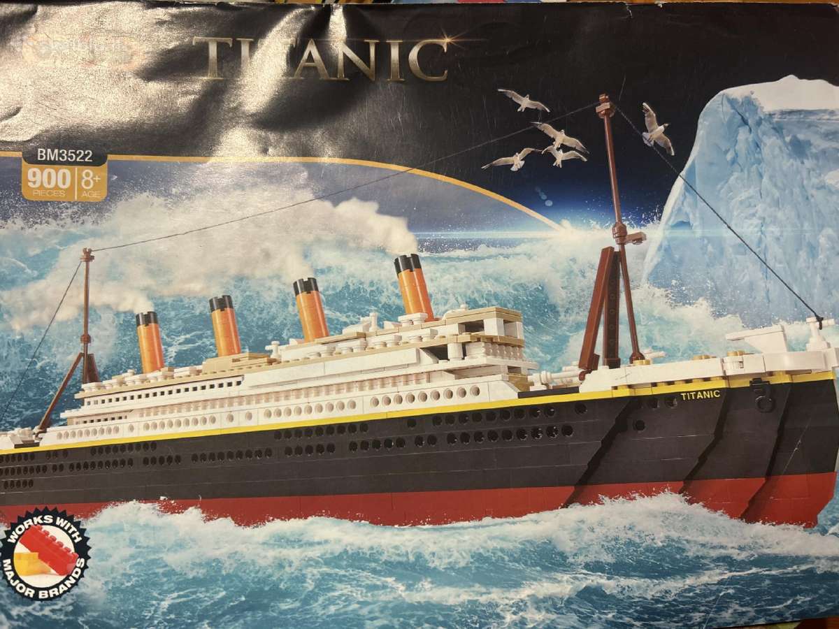 Oxford Titanic lego