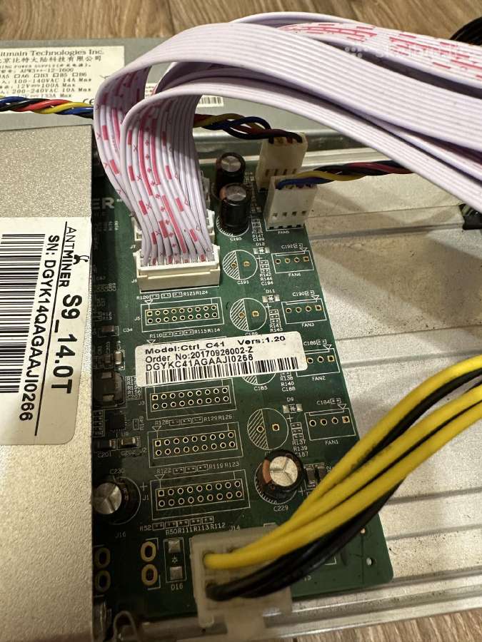 Antminer S9 - nuotraukos Nr. 4