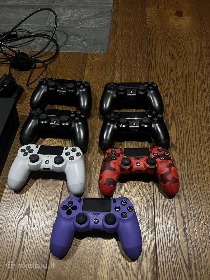 Parduodu Ps4 Pro 1t, su priedais - nuotraukos Nr. 3