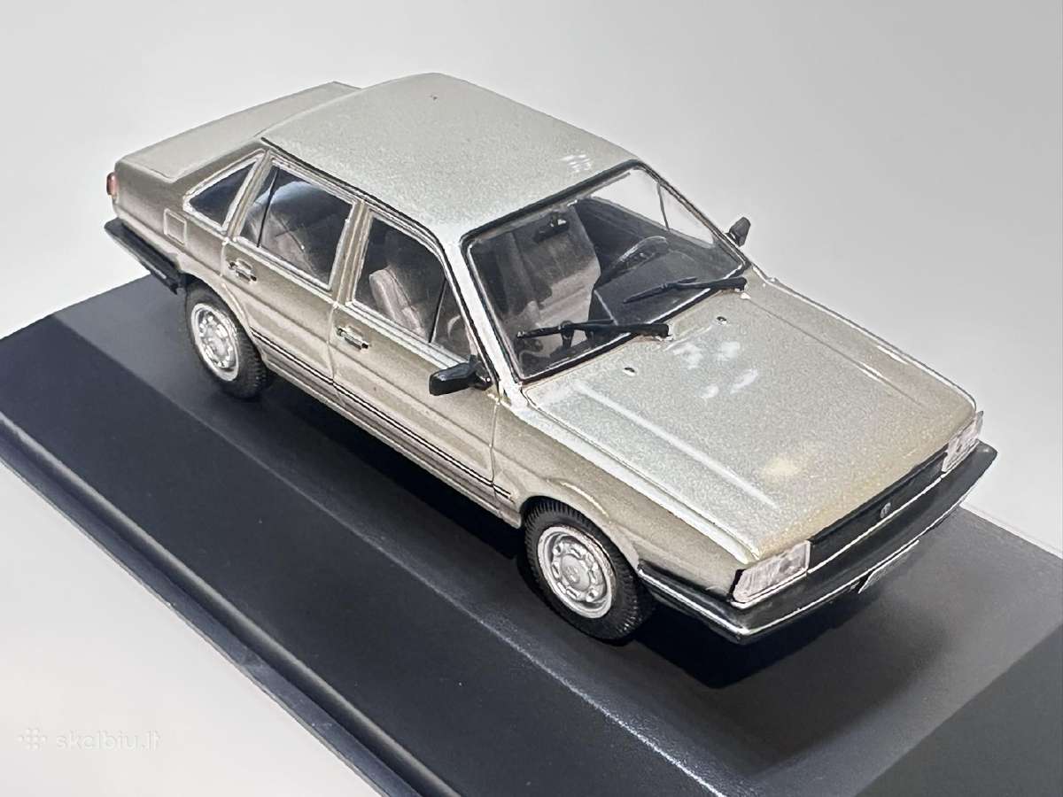 Volkswagen Santana Lx 1982 šampano 1:43 Deagostini - nuotraukos Nr. 6