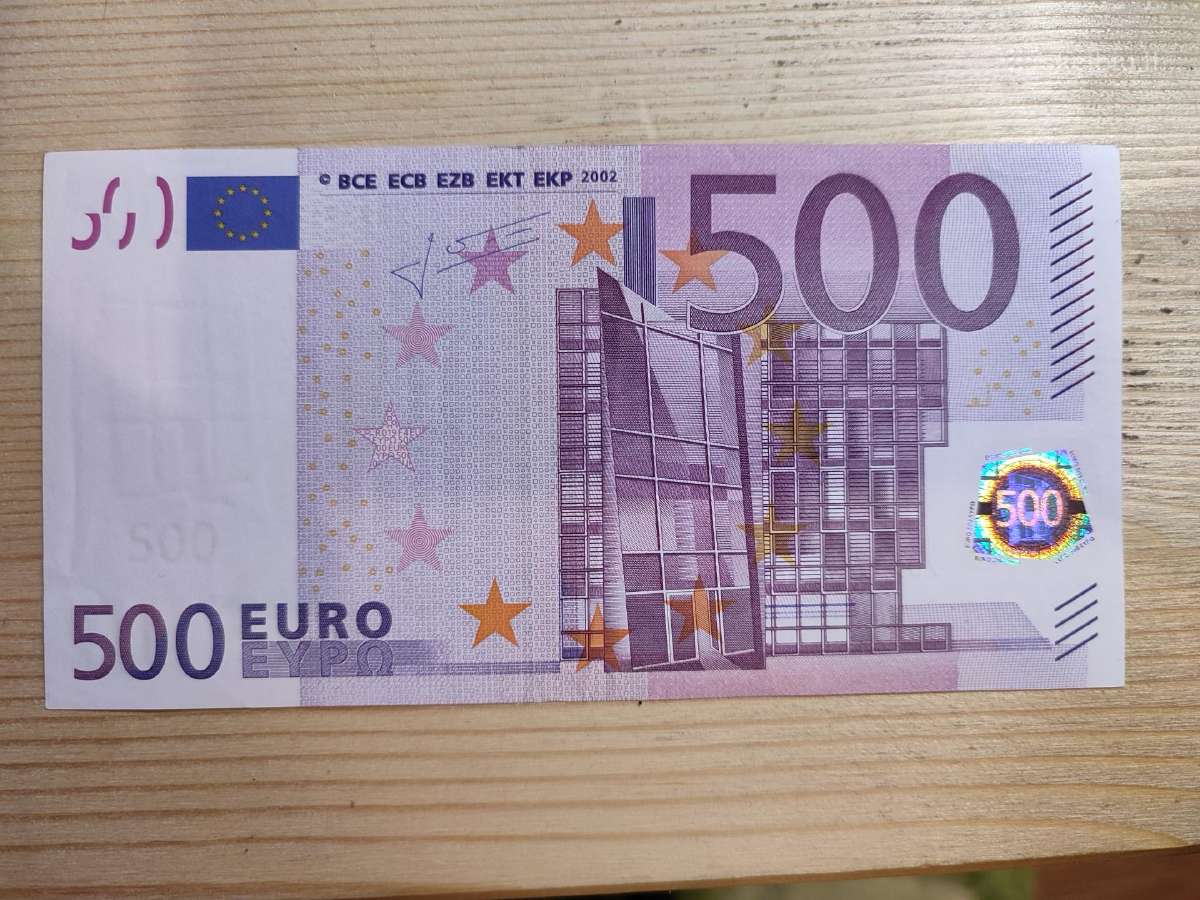 Parduodu 500 Eur