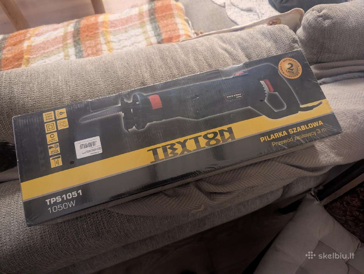 Tryton stūmoklinis pjūklas, 1050 W