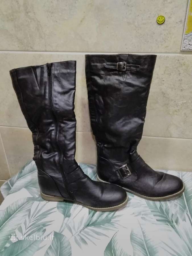 Moteriški auliniai pašiltinti