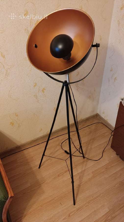 Pastatomas kambario šviestuvas - nuotraukos Nr. 2