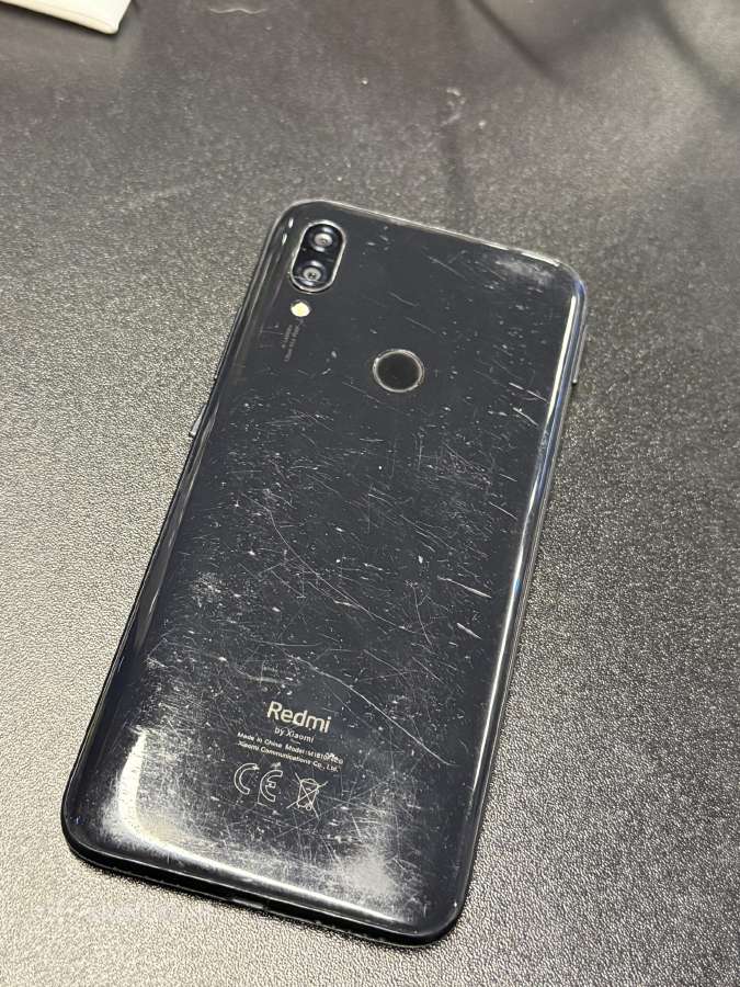 Xiaomi Redmi 7 3/64gb