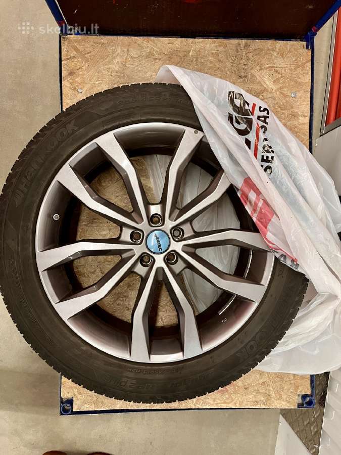 Autec R21 ratlankiai su Hankook padangomis