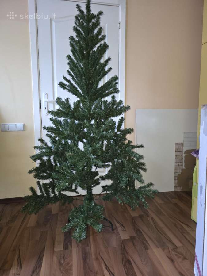Dirbtina Kalėdų eglute