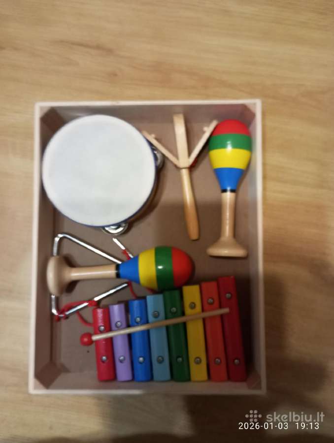Medinių muzikos instrumentų rinkinys