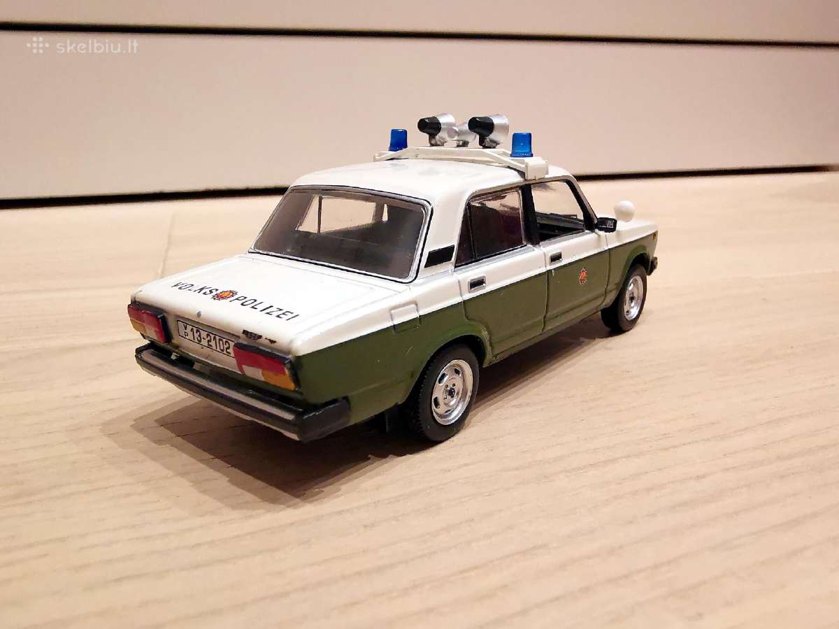 1:43 Žinybinių tarnybų Automobilių Modeliai - nuotraukos Nr. 21