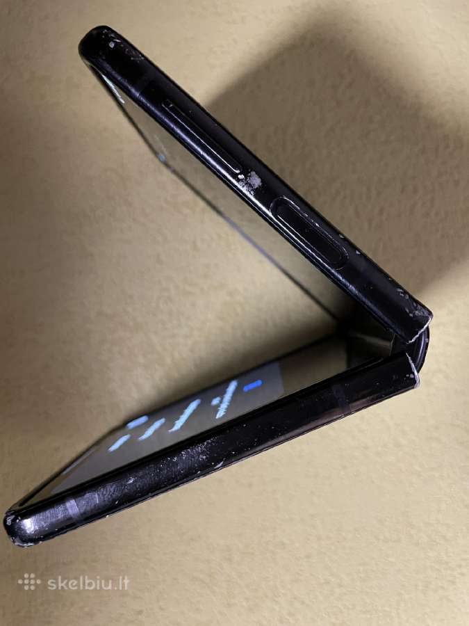 Samsung Galaxy Z Flip3 5G - nuotraukos Nr. 3