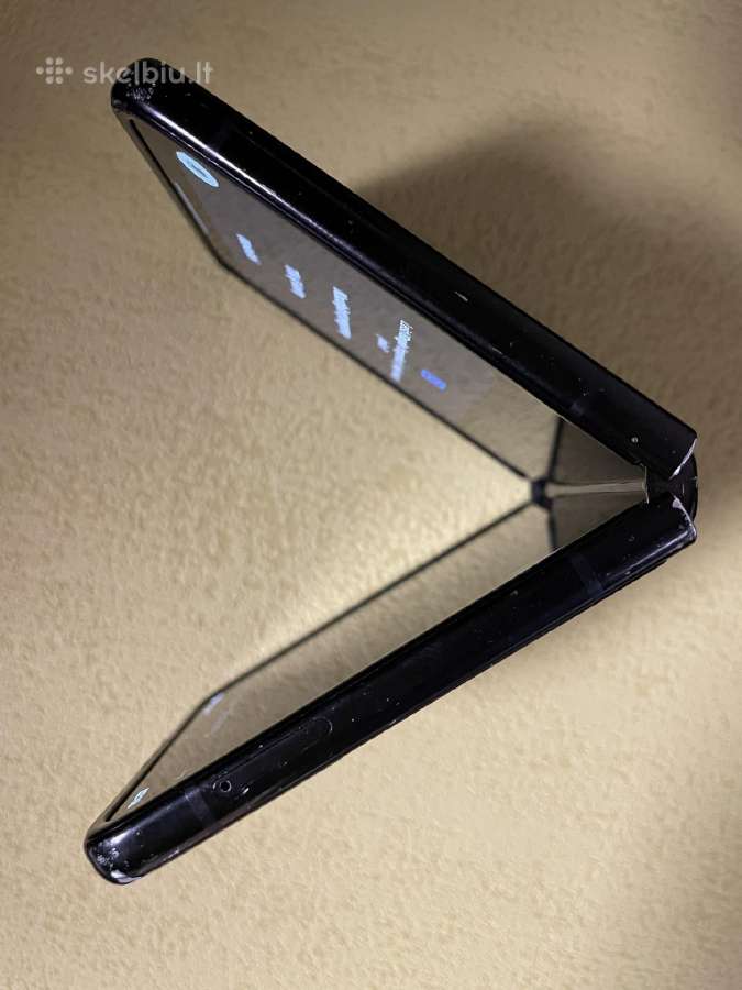 Samsung Galaxy Z Flip3 5G - nuotraukos Nr. 4