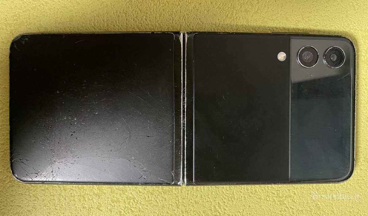 Samsung Galaxy Z Flip3 5G - nuotraukos Nr. 8